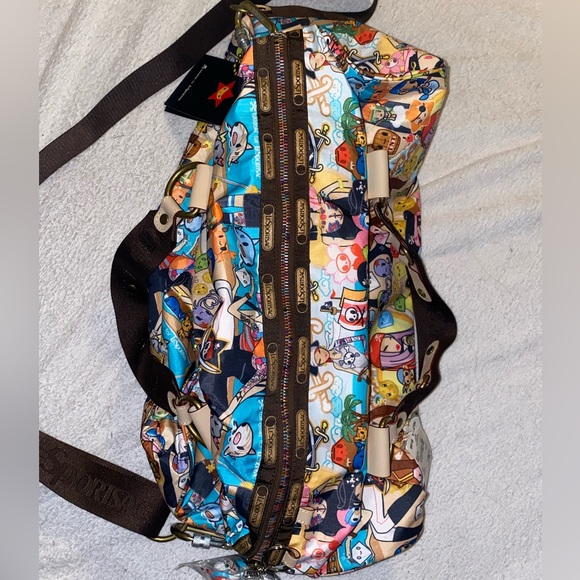Rare OG NWT Lesportsac Toki Doki over the shoulder duffel bag w/ bearbrick charm - Picture 5 of 8